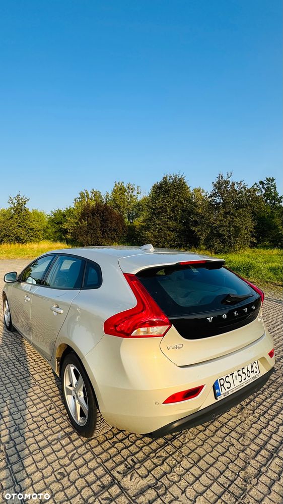 Volvo V40 D2 Geartronic Momentum - 5