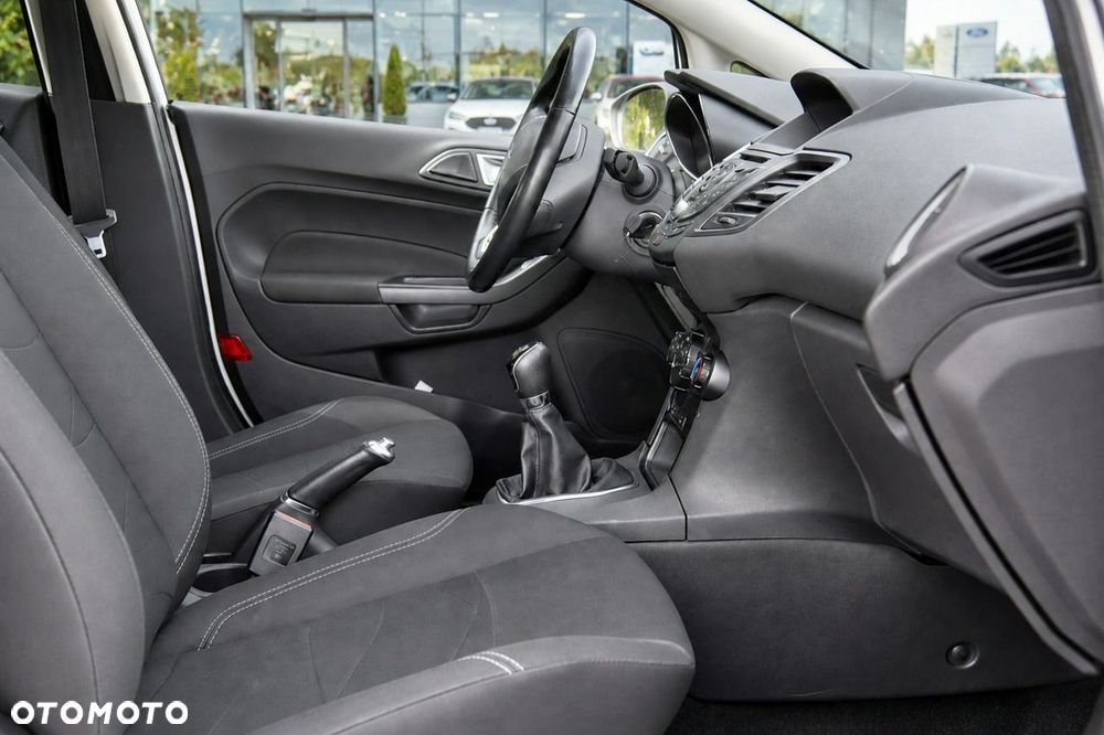 Ford Fiesta - 17