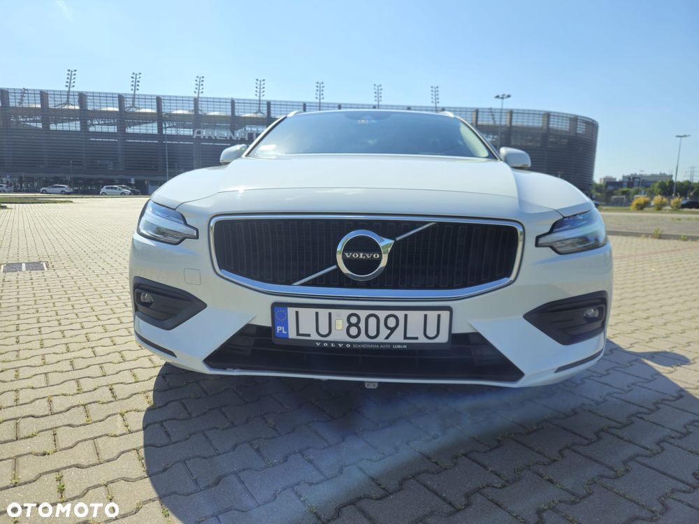 Volvo V60 B4 D Momentum Pro - 1