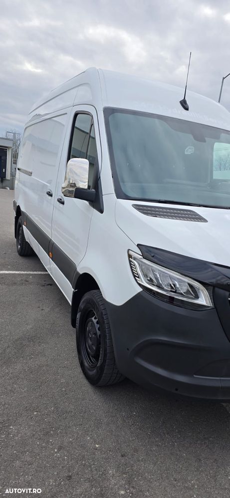 Mercedes-Benz Sprinter - 4
