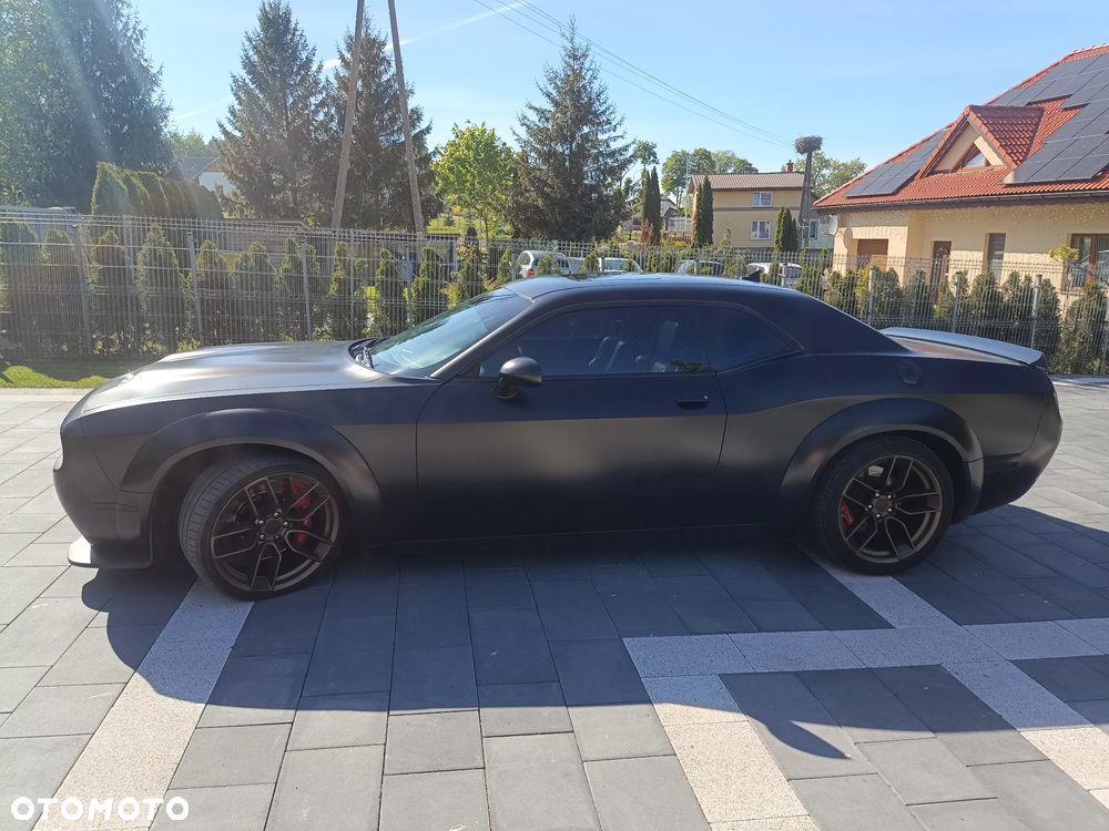 Dodge Challenger - 3