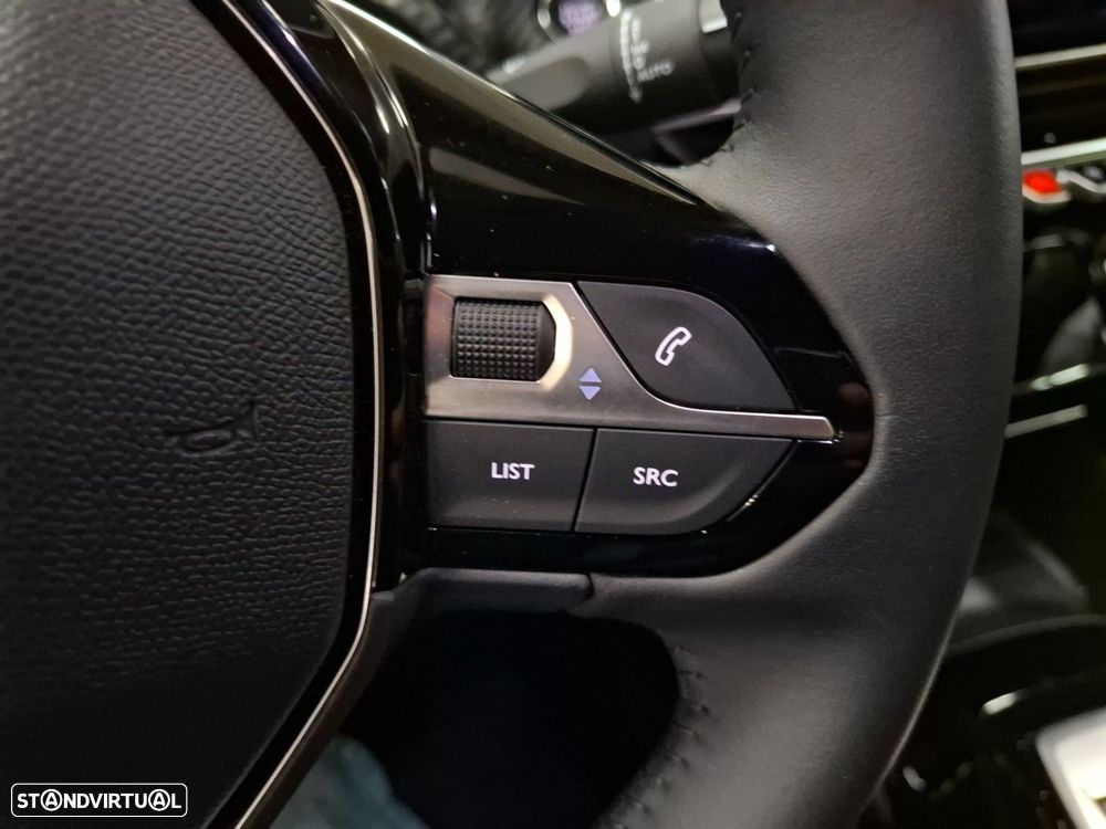 Peugeot e-2008 54 kWh Allure - 16