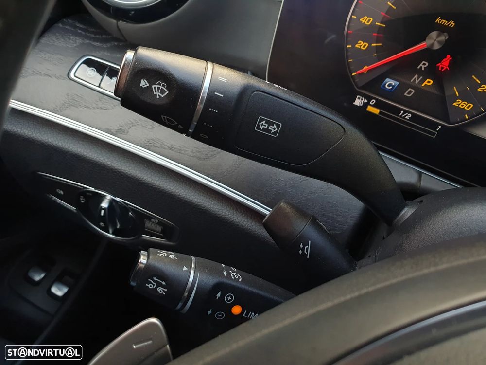 Mercedes-Benz E 350 D 9G-TRONIC AMG Line - 28