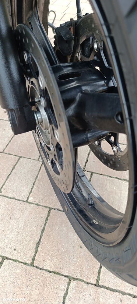 Suzuki V-STROM - 19