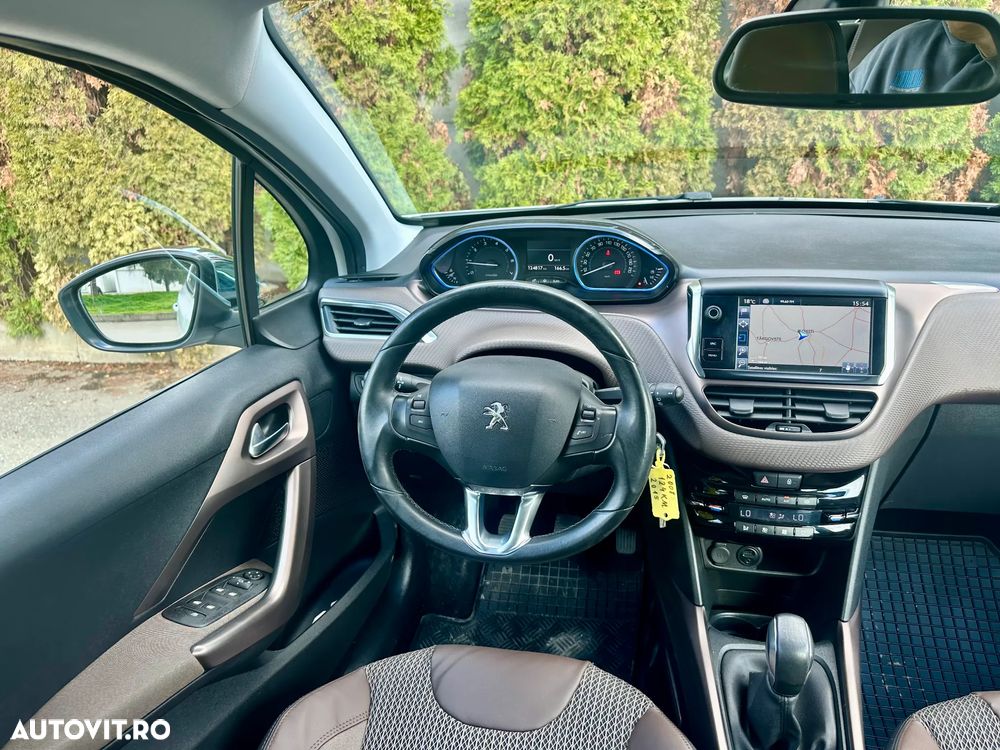 Peugeot 2008 - 9