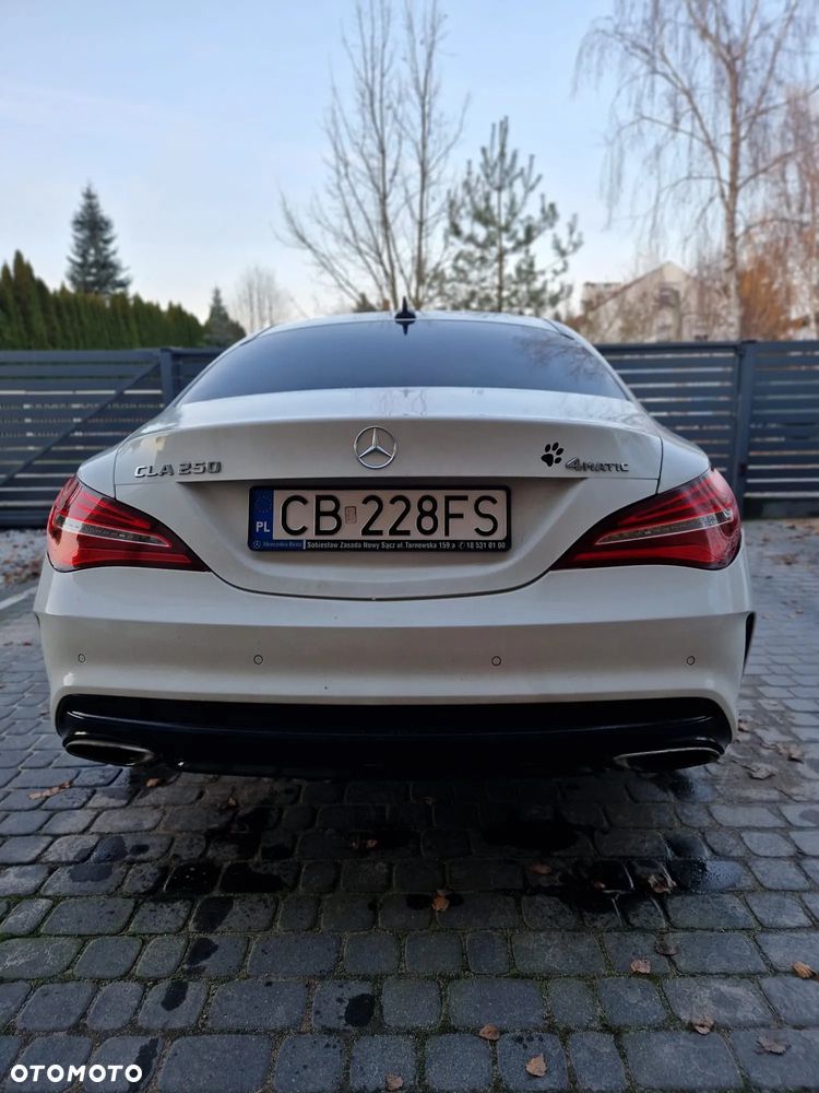 Mercedes-Benz CLA 250 4-Matic - 4