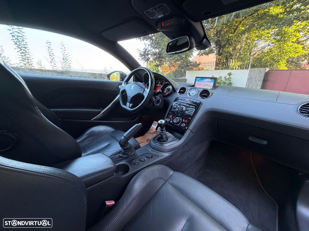 Peugeot RCZ 2.0 HDi FAP 160 GT-Line - 23
