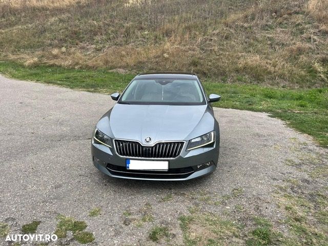 Skoda Superb 2.0 TDI 4X4 DSG L&K - 3