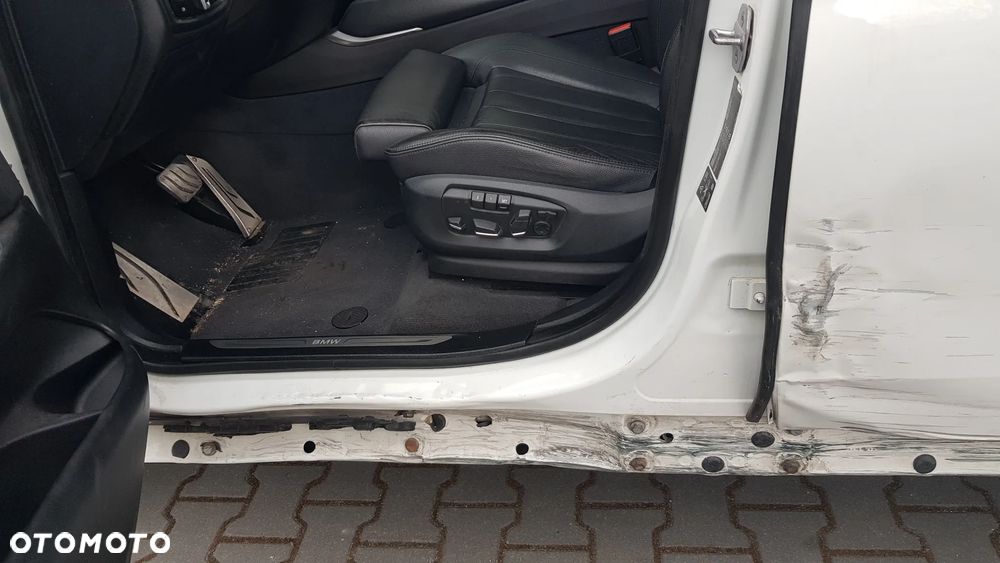 BMW X6 xDrive40d - 12