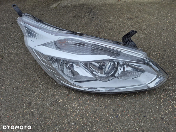 Ford Transit Turneo Custom 12- reflektor przedni prawy lampa