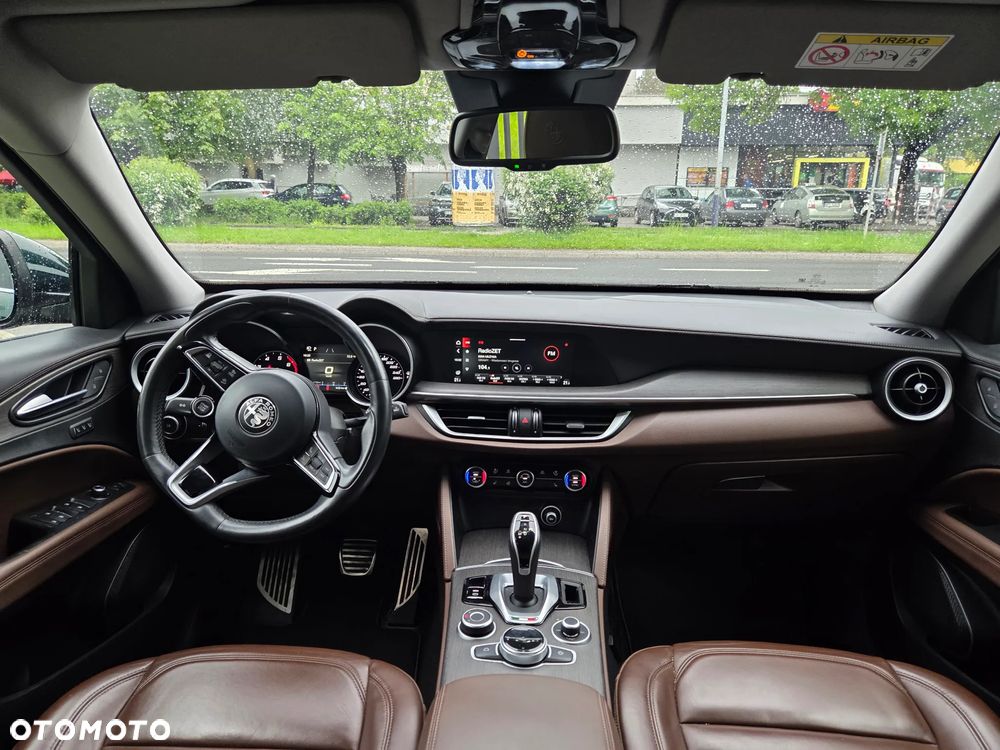 Alfa Romeo Stelvio 2.0 Turbo TI Q4 - 29
