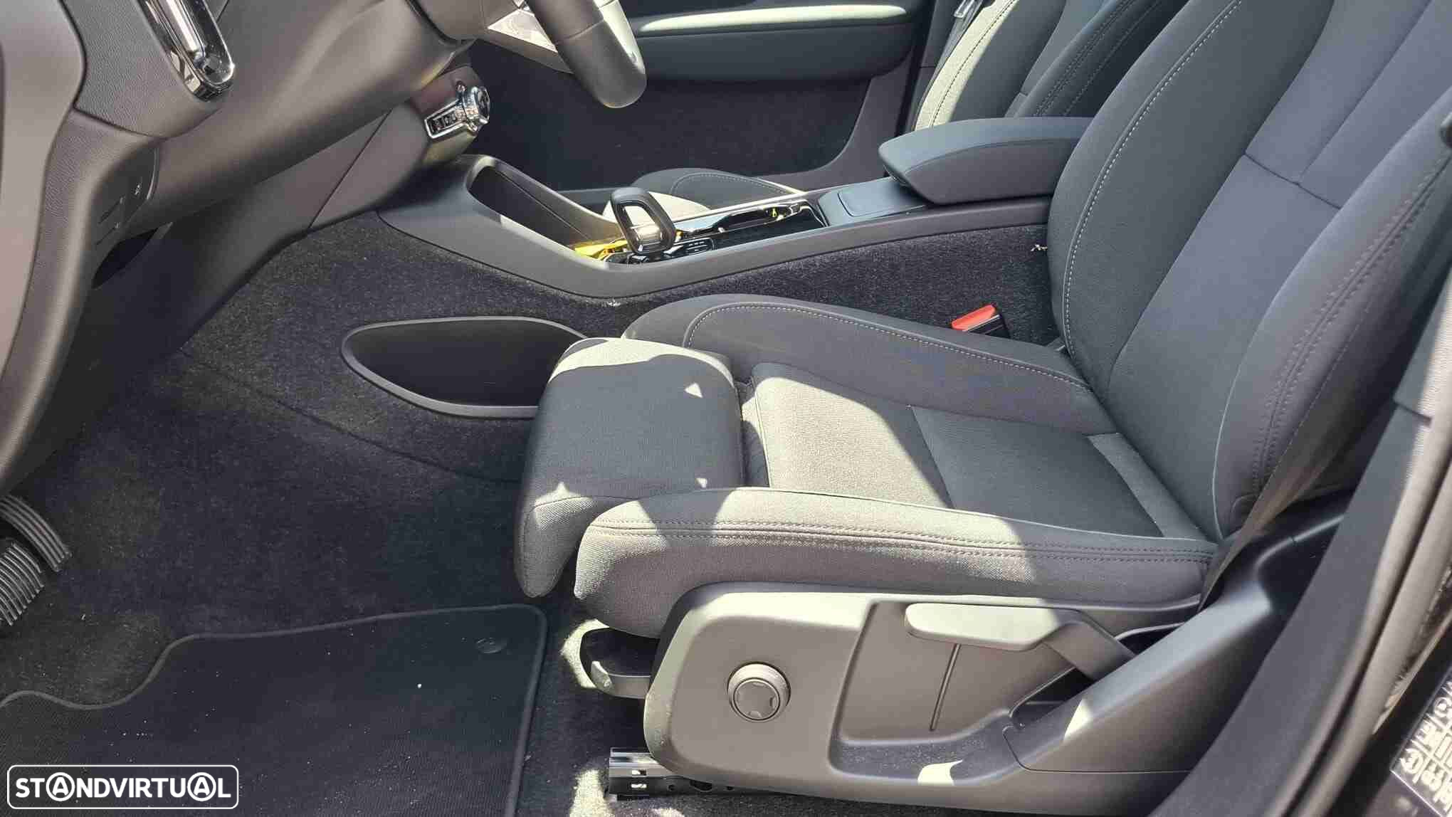 Volvo EX40 82 kWh Single Motor Extended Range Plus - 12