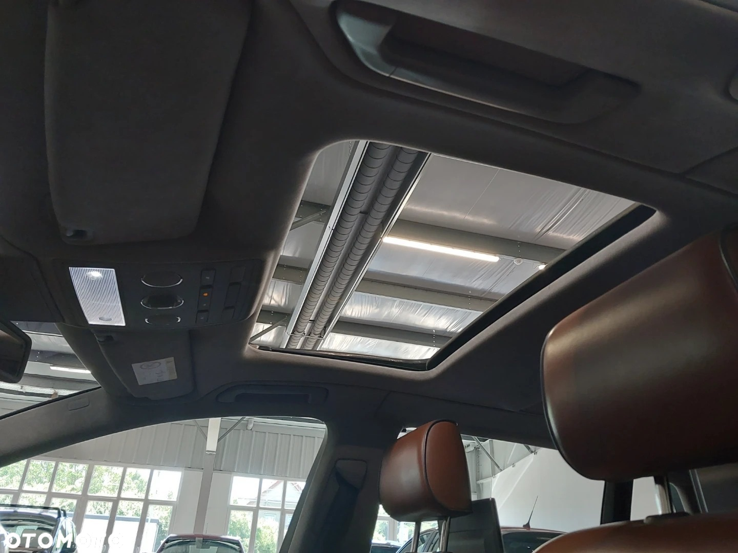 Volkswagen Phaeton - 25