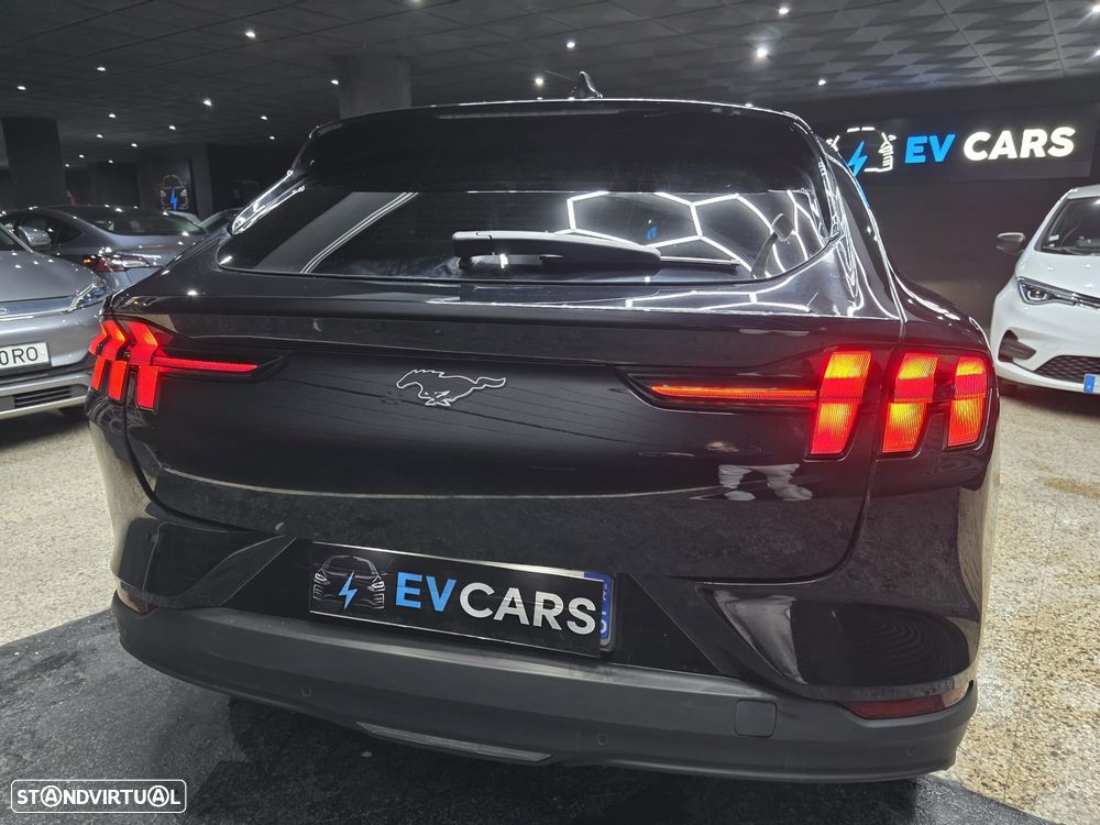 Ford Mustang Mach-E 75.7 kWh Base - 25