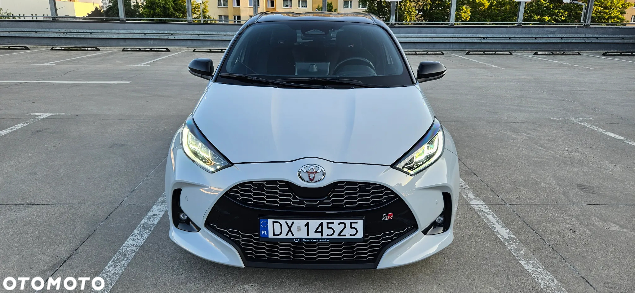 Toyota Yaris Hybrid 1.5 GR Sport - 4