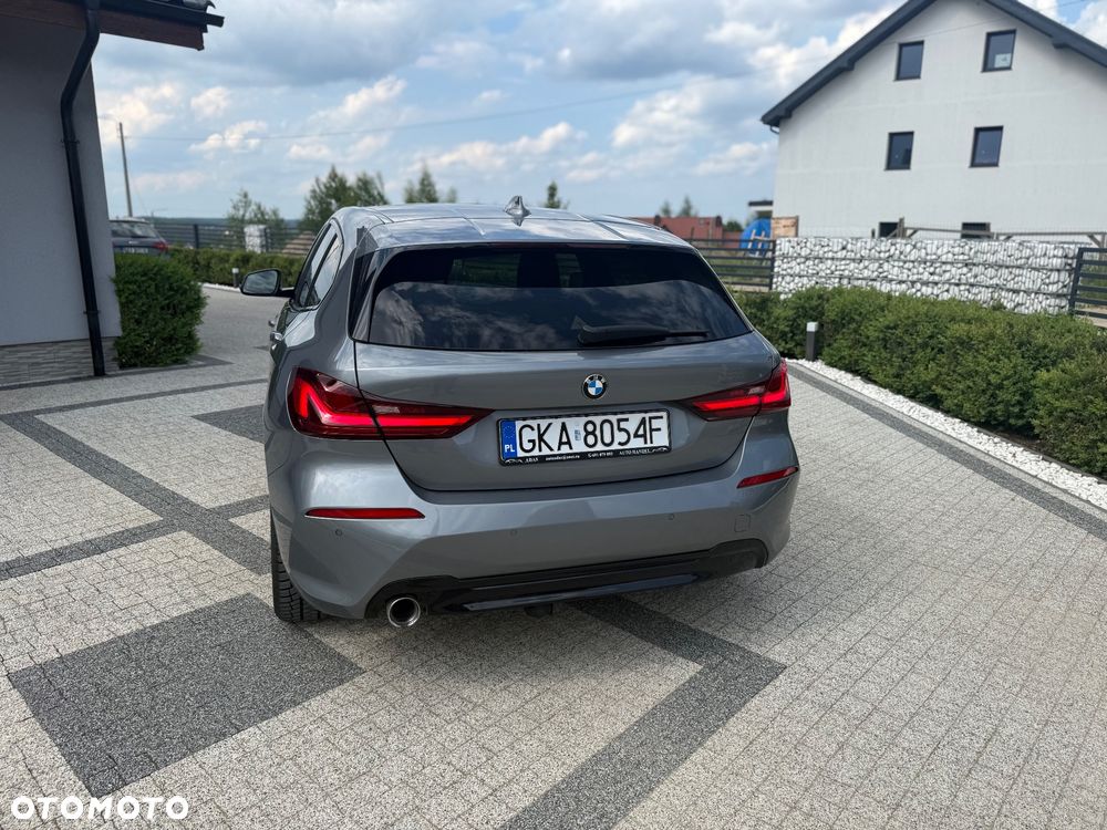 BMW Seria 1 116d Sport Line - 7