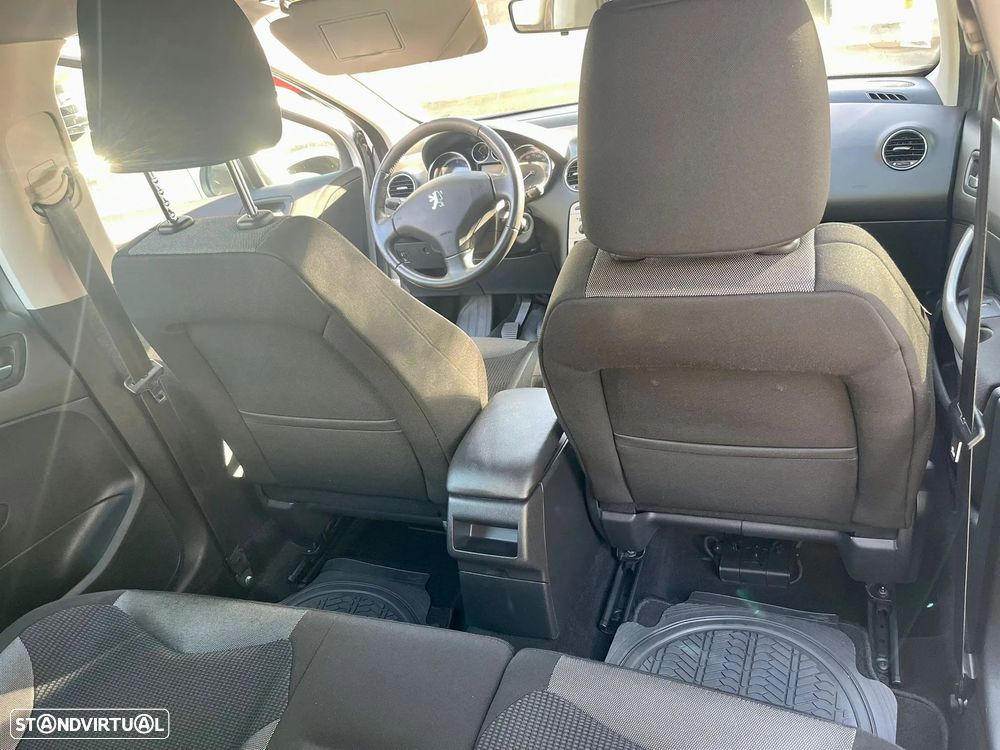 Peugeot 308 1.6 HDi Executive CVM6 - 13