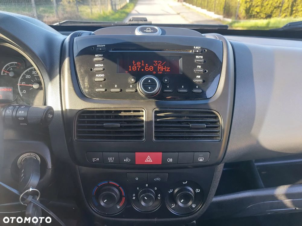 Fiat Doblo 1.4 16V Start&Stopp Dynamic - 24