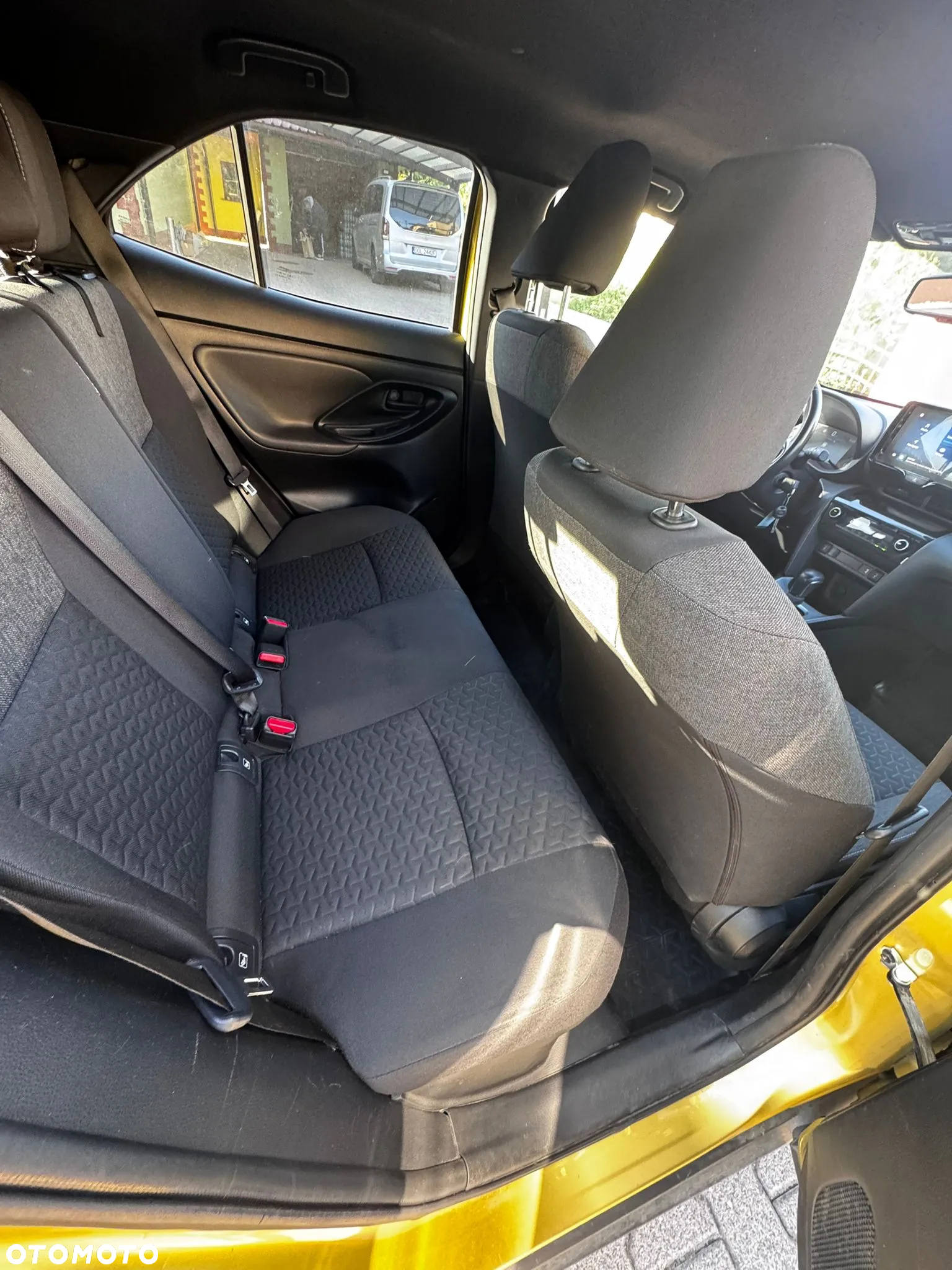 Toyota Yaris - 12