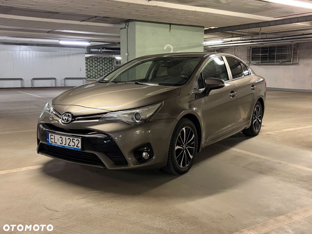 Toyota Avensis 2.0 D-4D Premium - 1