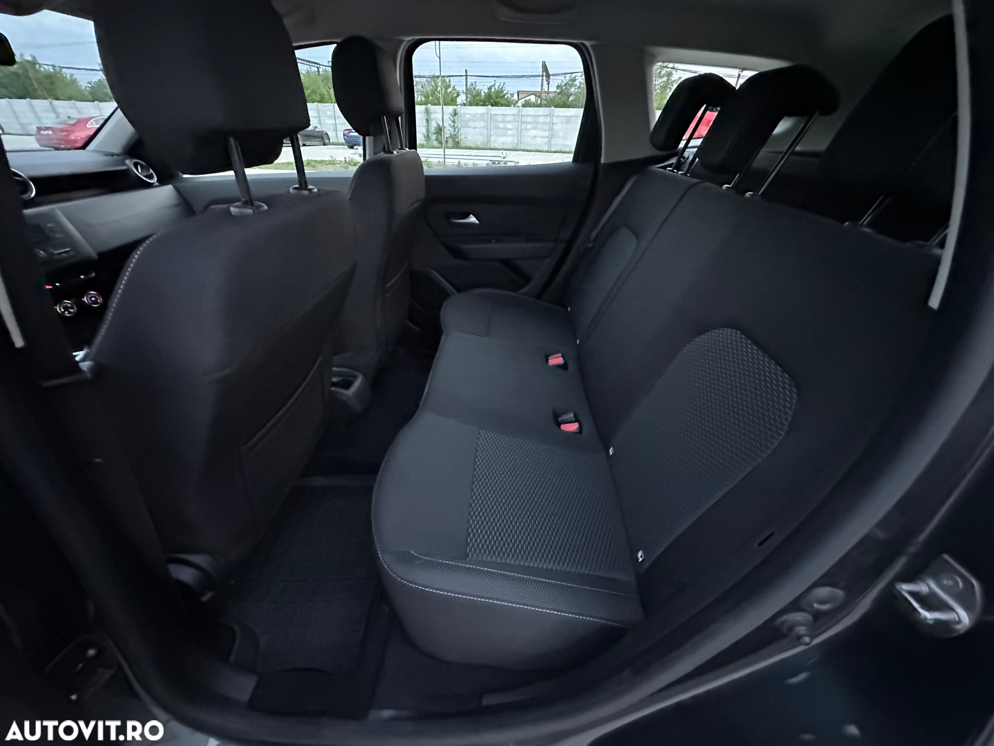 Dacia Duster 1.5 Blue dCi 4WD Essential - 30