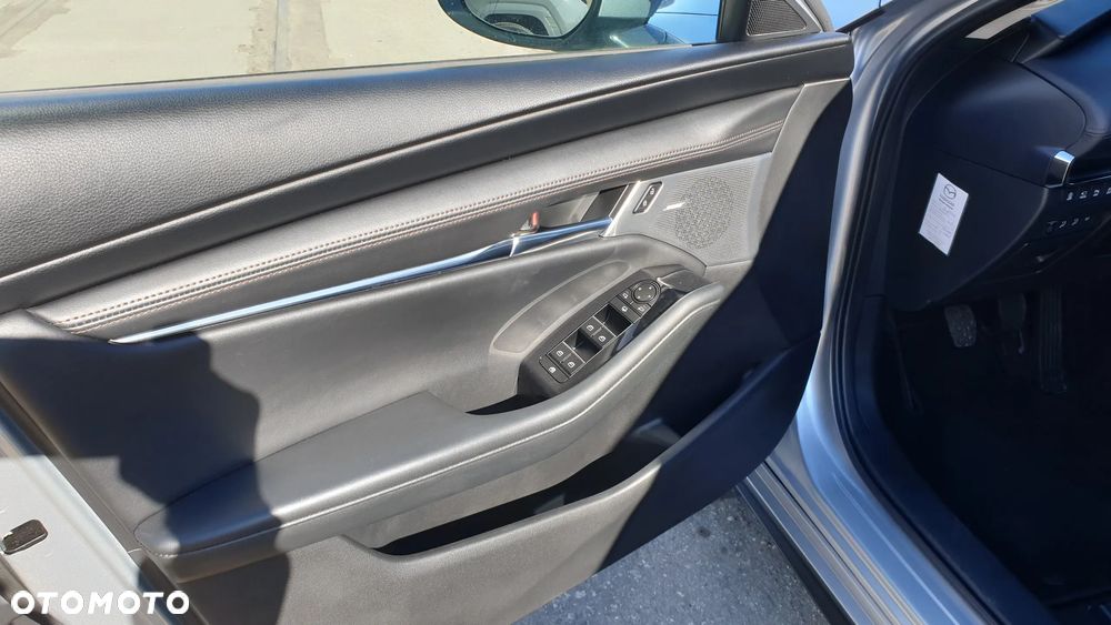 Mazda 3 2.0 mHEV Exclusive Line - 26