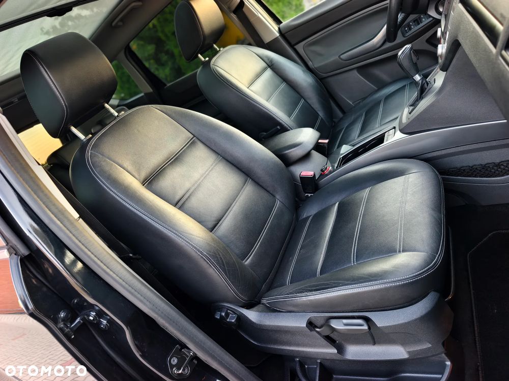 Ford Kuga 2.0 TDCi 4x4 Titanium - 20