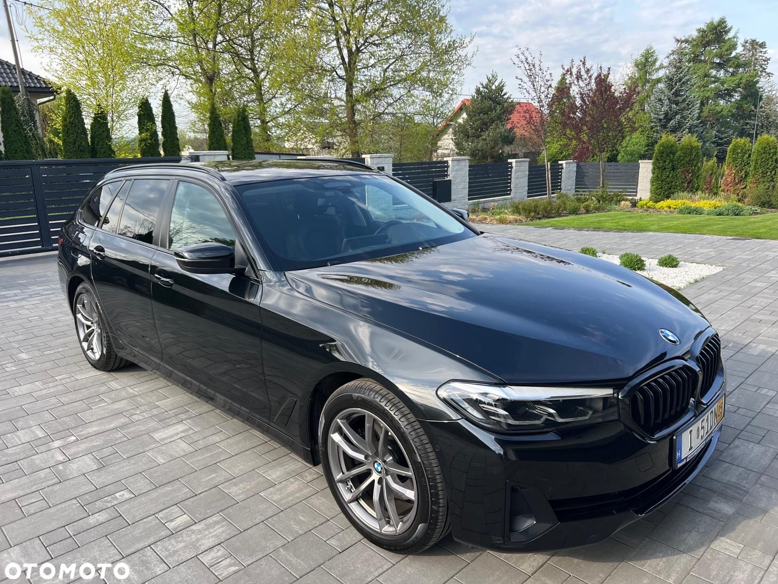 BMW Seria 5 520d Touring - 1
