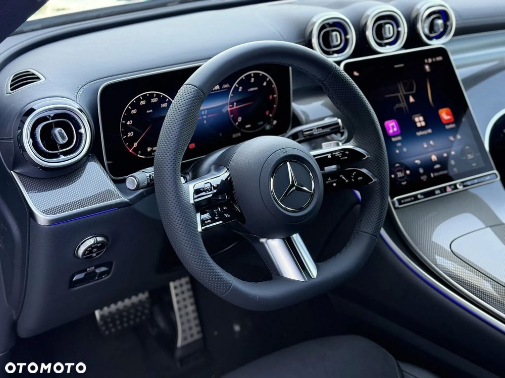 Mercedes-Benz GLC - 22