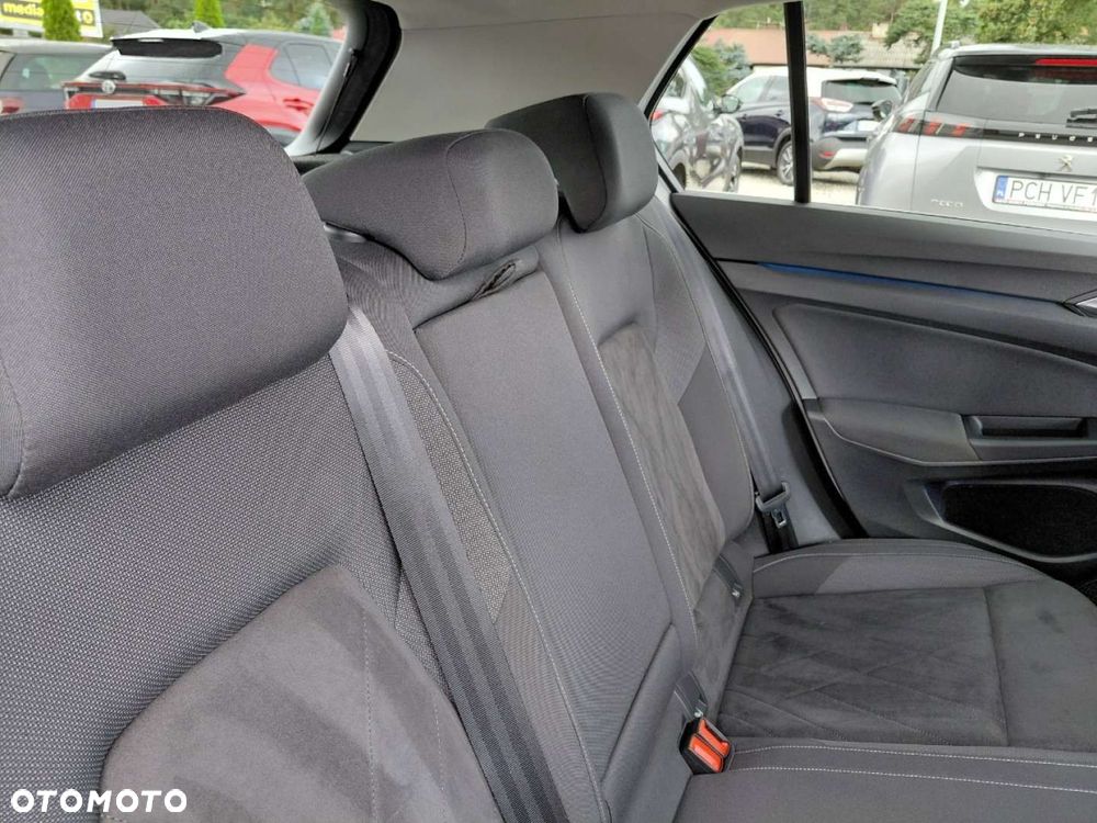 Volkswagen Golf - 20