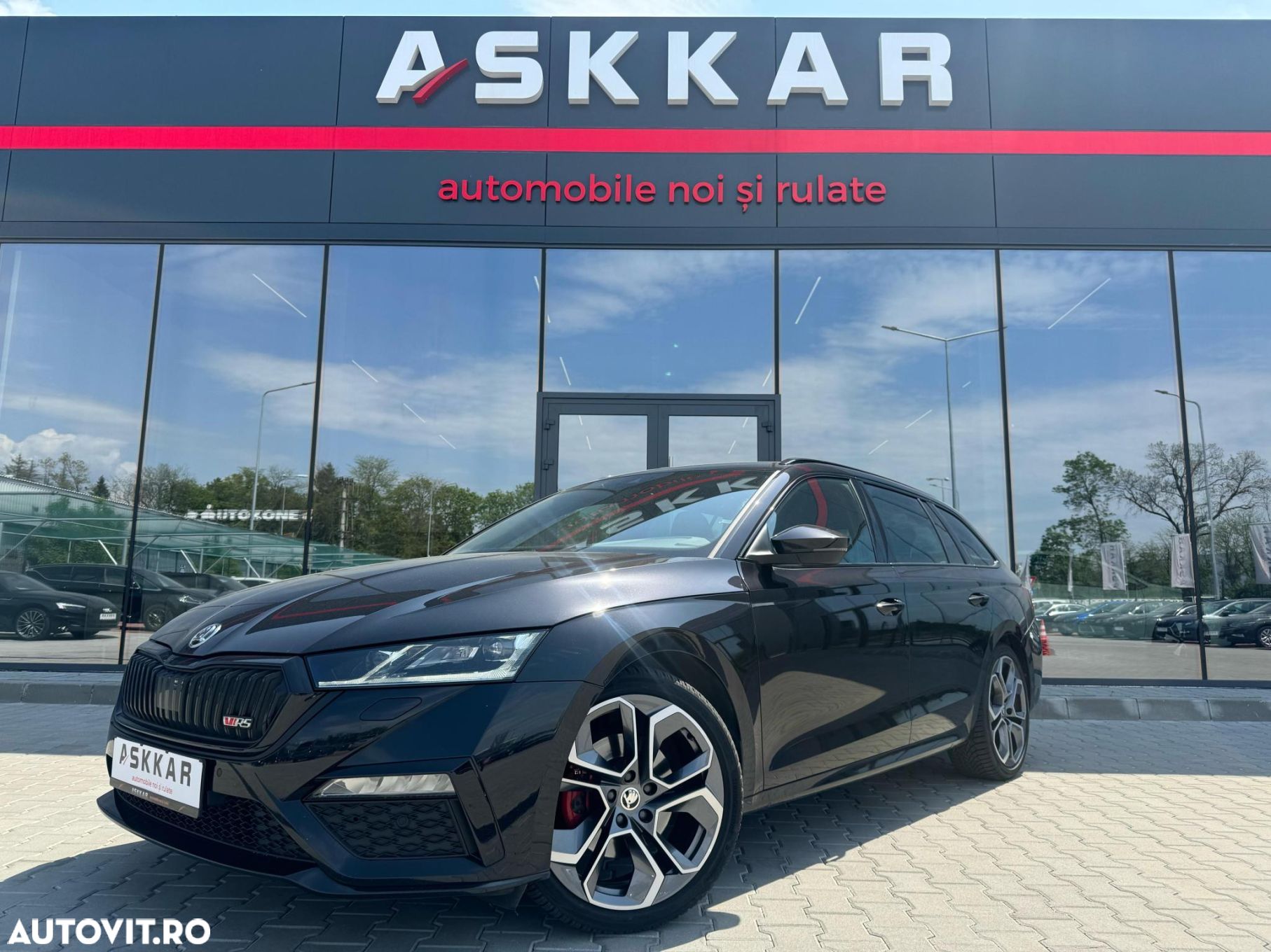 Skoda Octavia Combi 2.0 TDI DSG RS Plus - 1