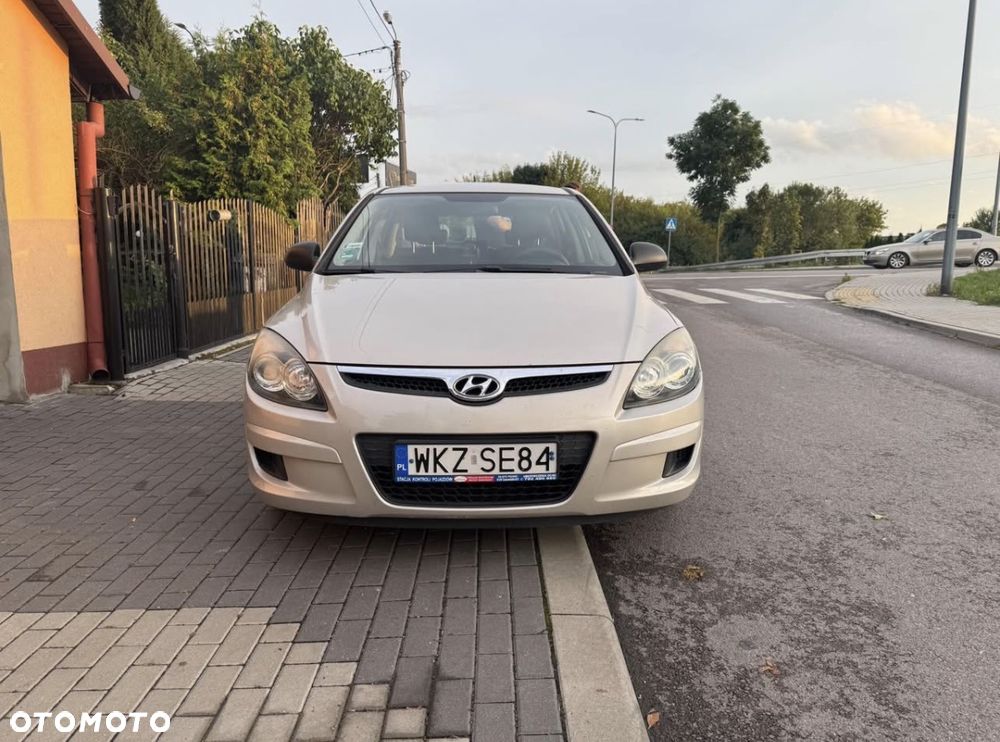 Hyundai i30 1.4 Blue Comfort - 4
