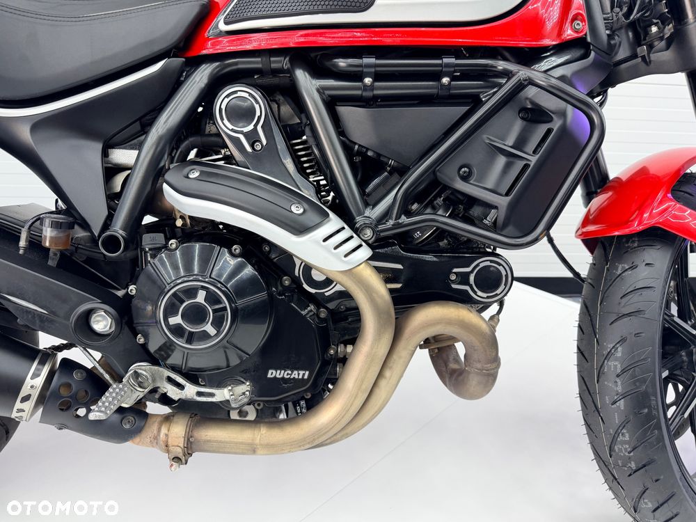 Ducati Scrambler - 12