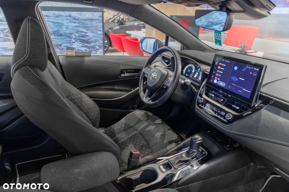Toyota Corolla 1.8 Hybrid Comfort - 33