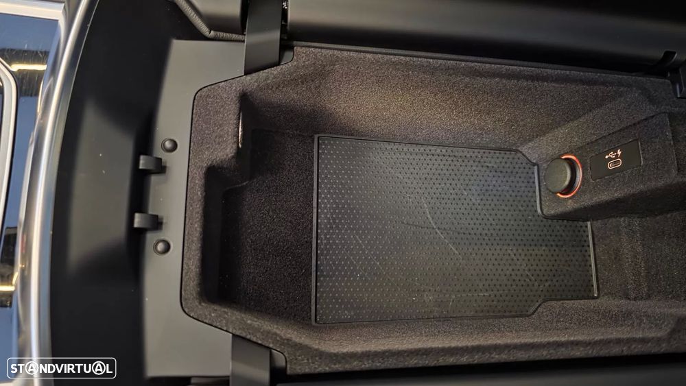 BMW 840 Gran Coupé d xDrive Pack M - 48