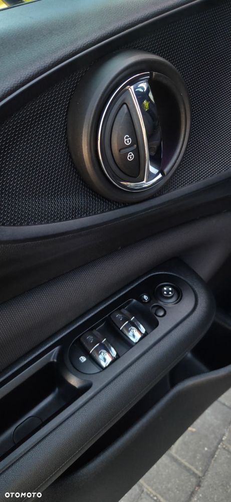 MINI Clubman Cooper Untold Edition - 26