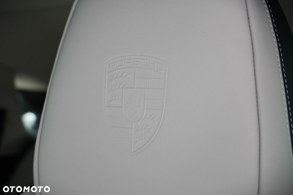 Porsche Cayenne Coupe S - 18