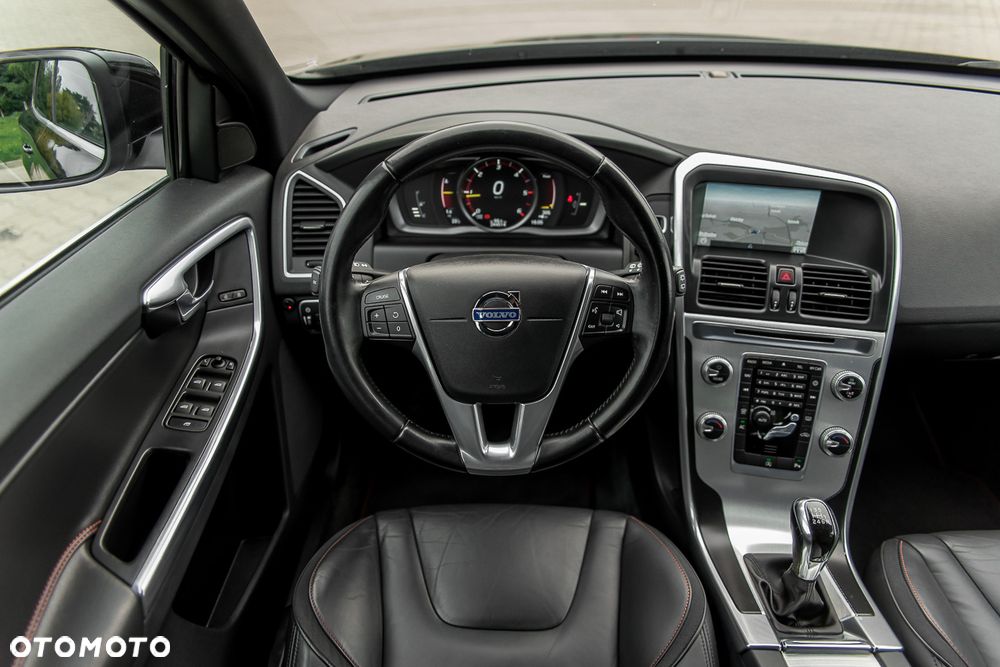 Volvo XC 60 D4 Ocean Race - 23