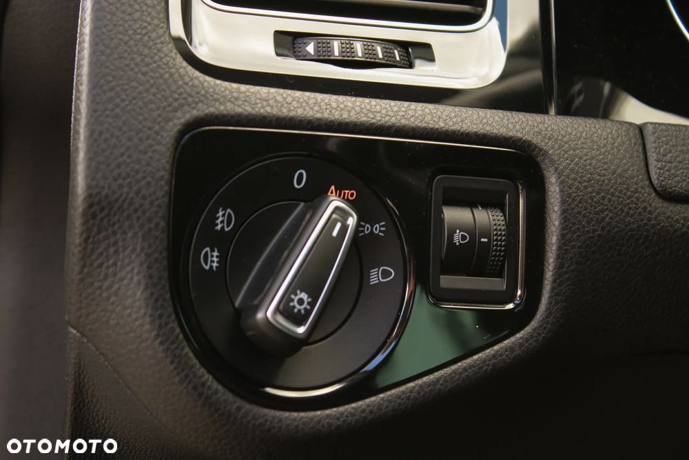 Volkswagen Golf 2.0 TDI BlueMotion Technology Allstar - 30