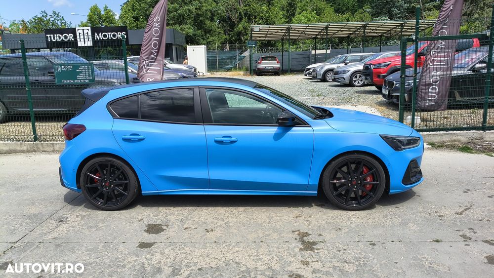 FORD Focus 2024 — imagine 4