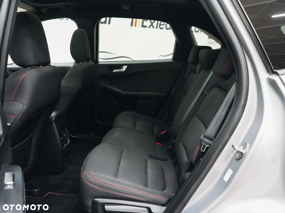 Ford Kuga 2.5 Duratec FHEV 4x4 ST-LINE - 27