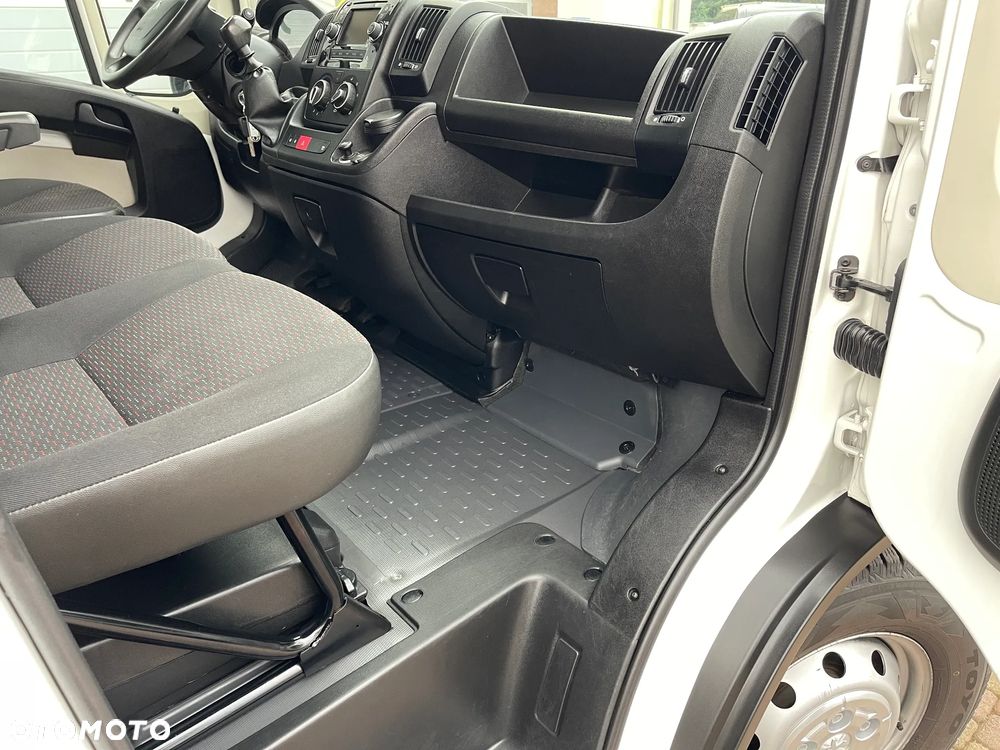 Peugeot Boxer Doka Brygadówka - 17