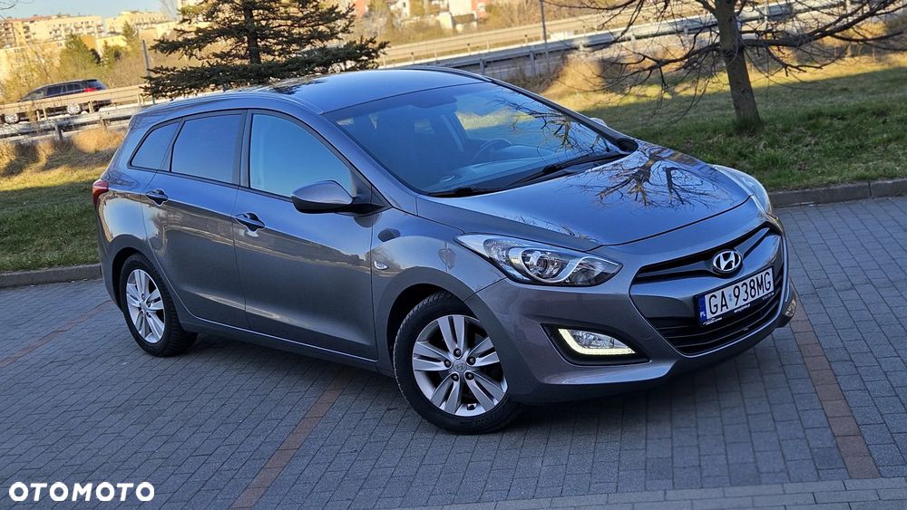 Hyundai i30 1.6 GDI BlueDrive Classic + - 11