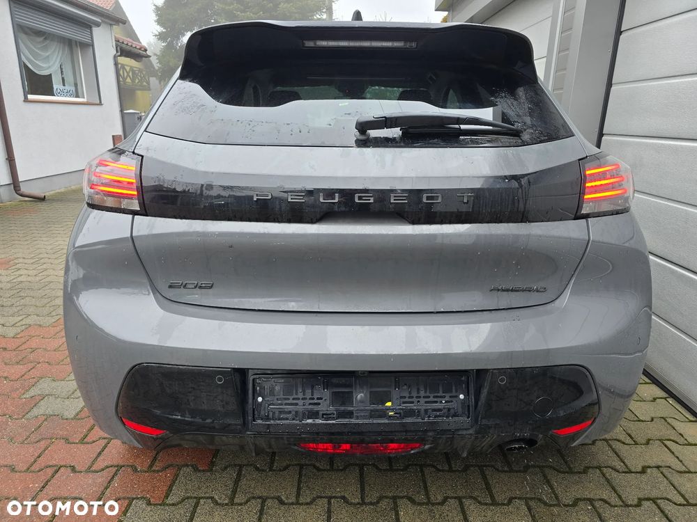 Peugeot 208 - 3