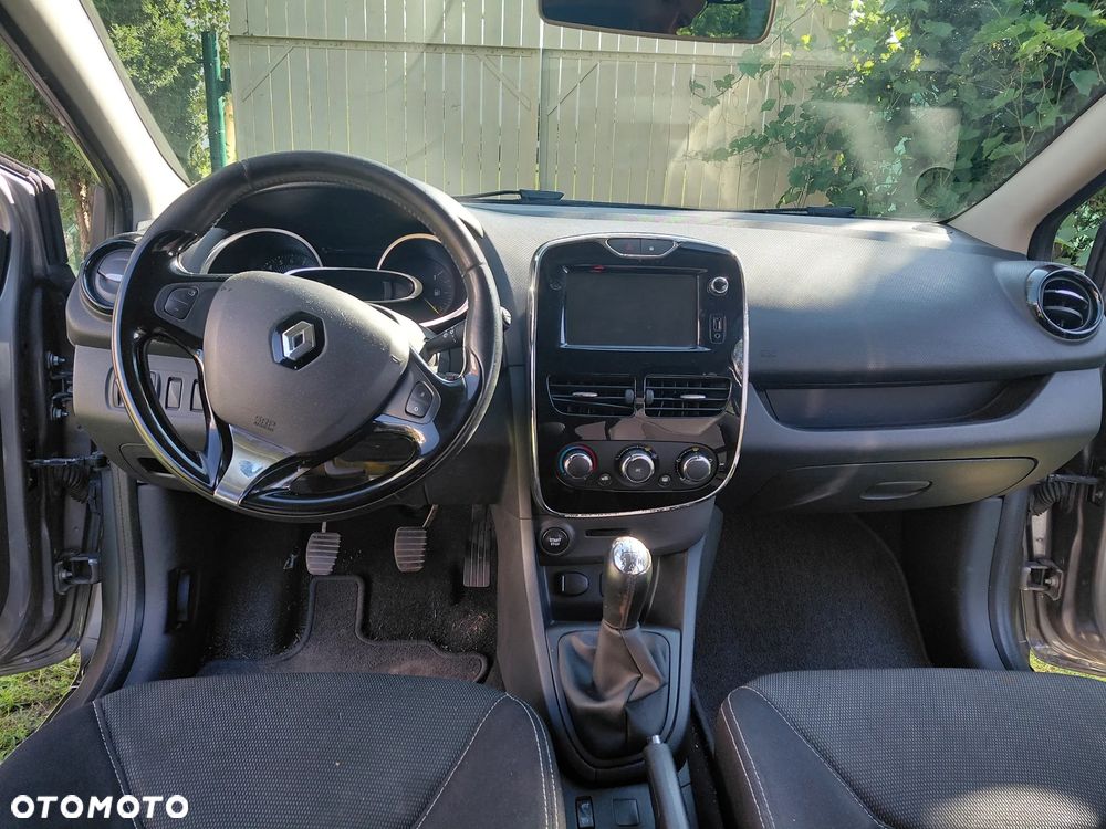 Renault Clio 1.2 16V Life - 14