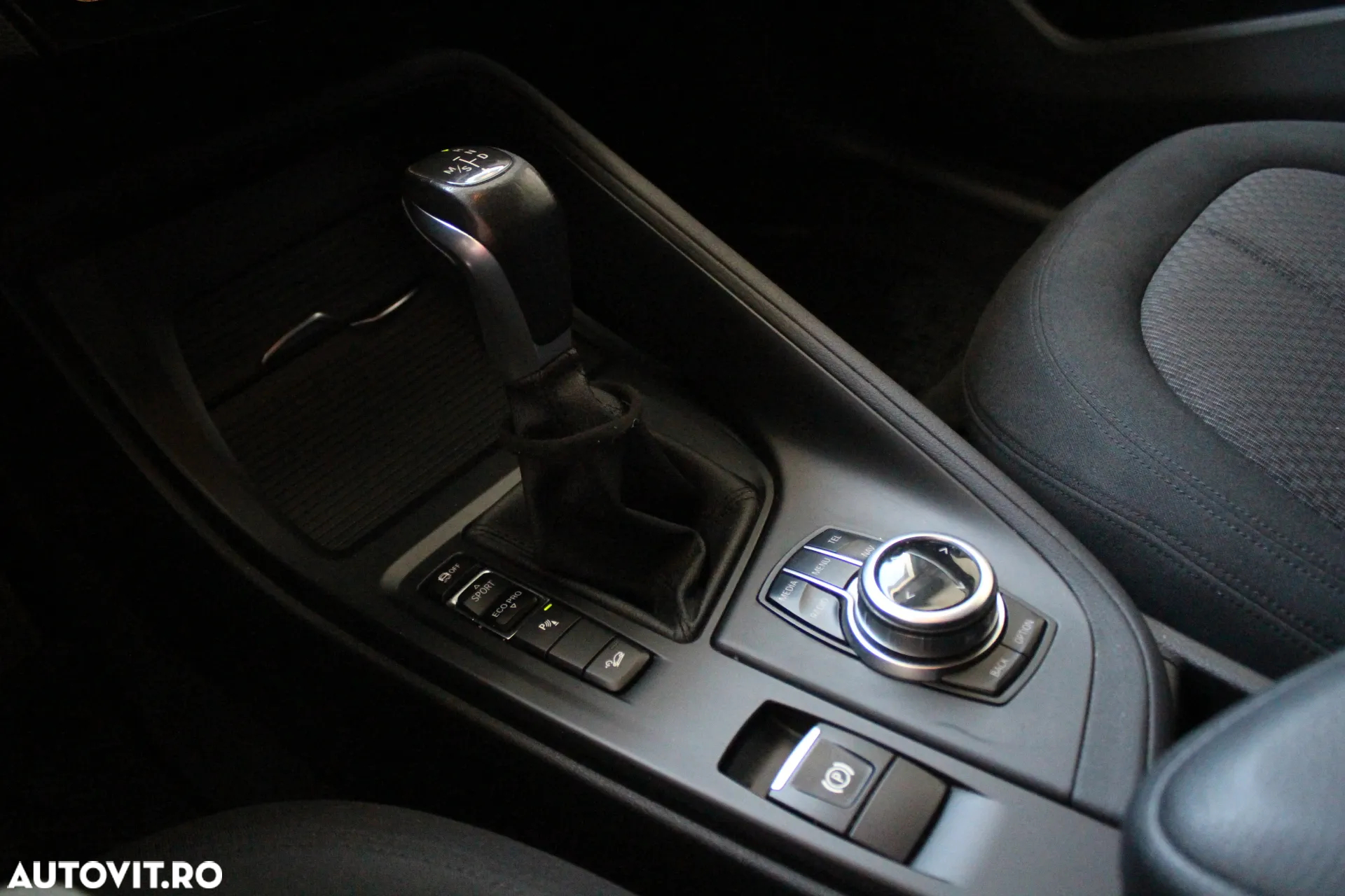 BMW X1 xDrive20d AT - 14