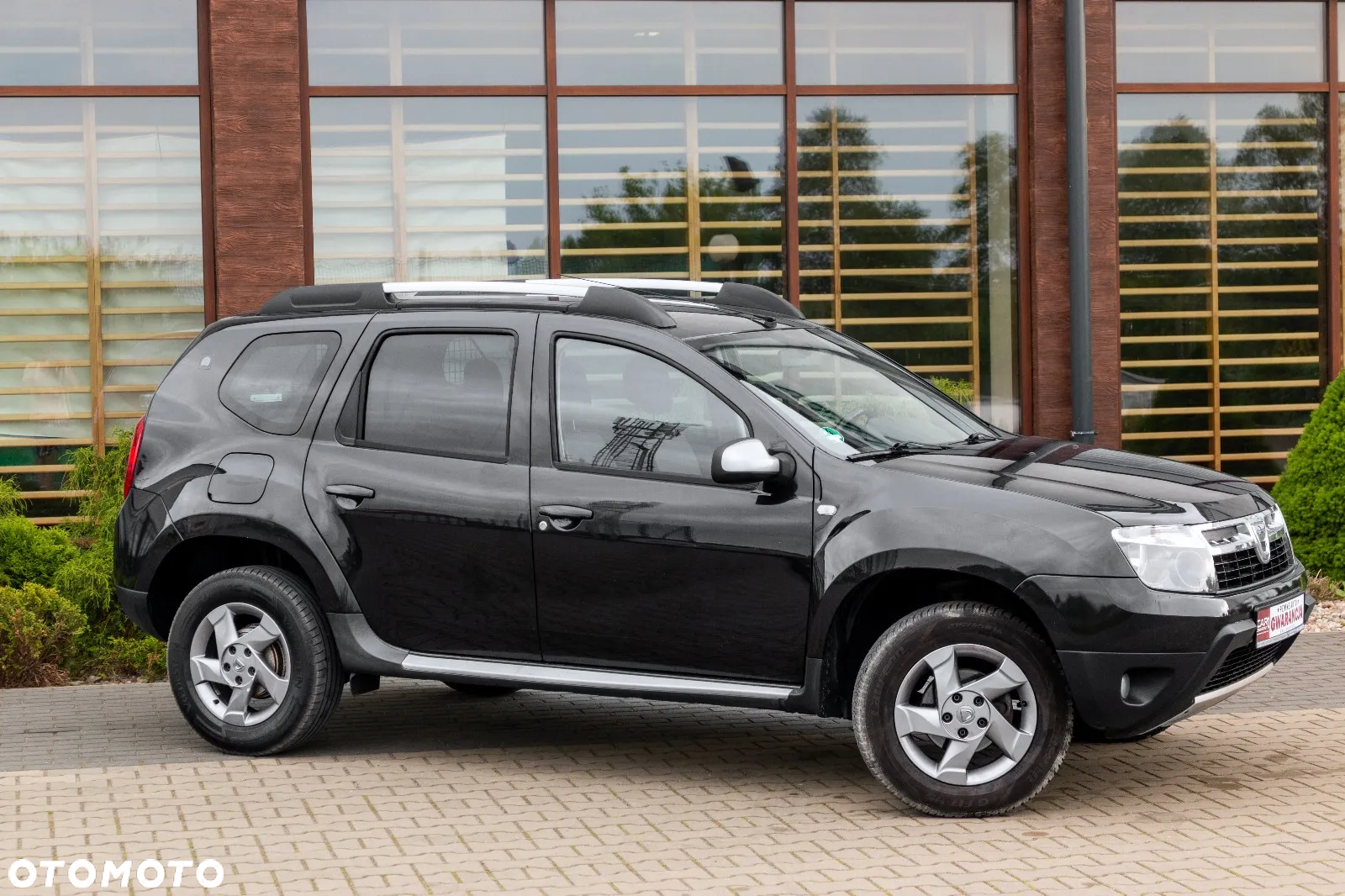 Dacia Duster 1.6 SCe Ambiance S&S - 8