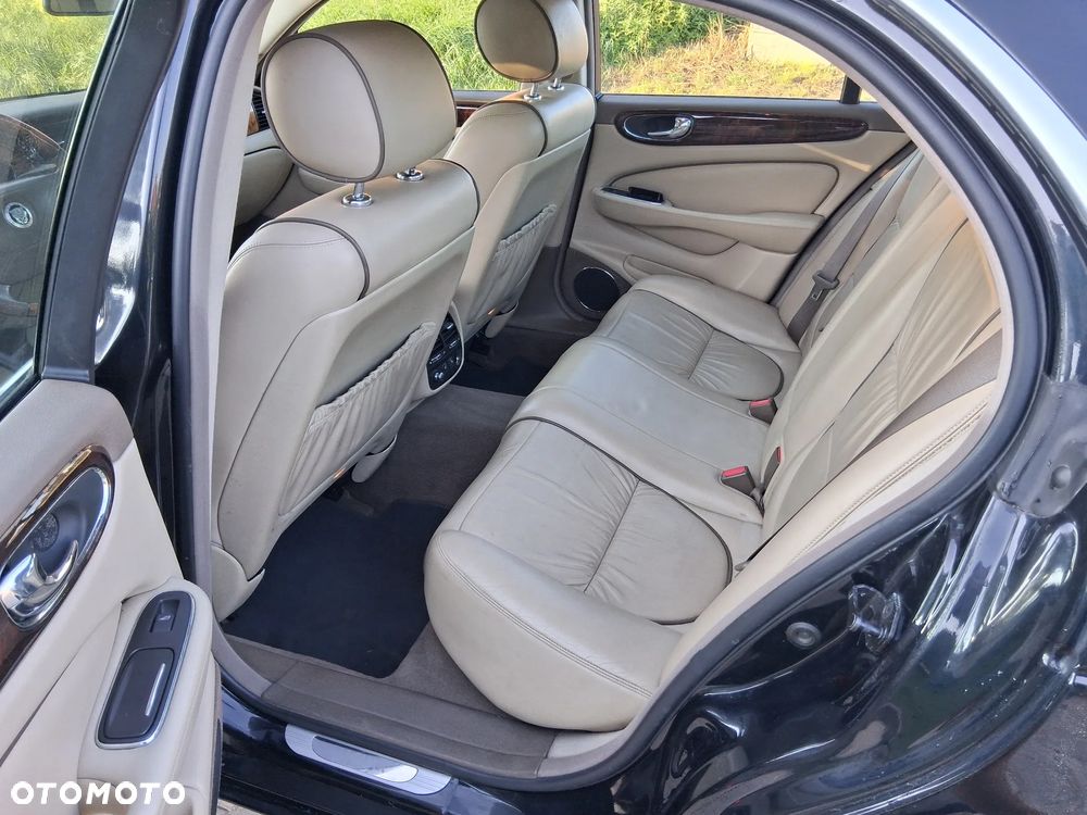 Jaguar XJ XJ6 2.7 D Executive - 8