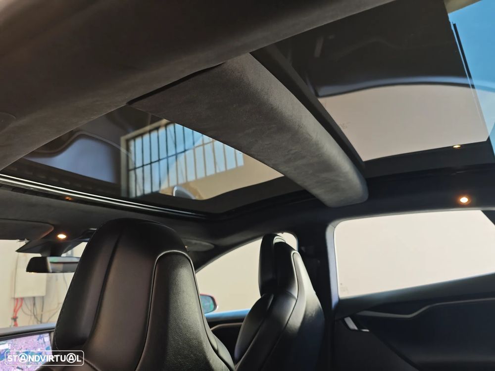 Tesla Model S 100D - 31