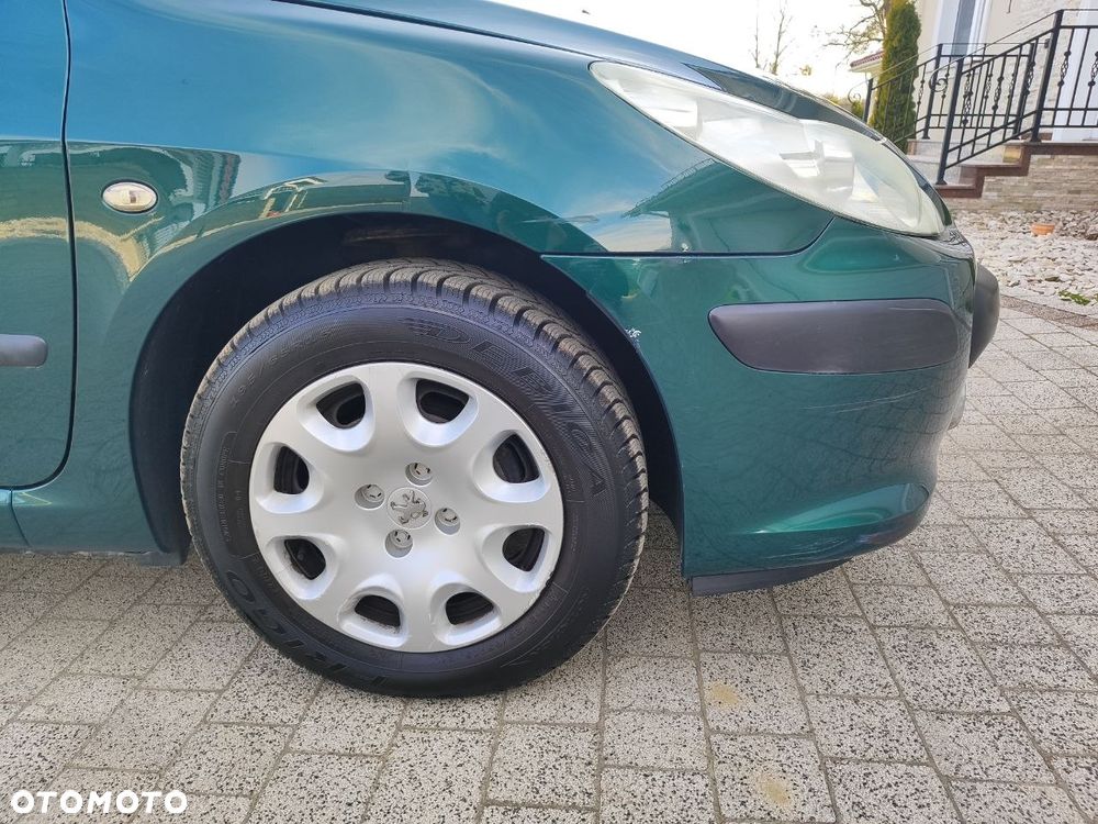 Peugeot 307 1.6 - 8